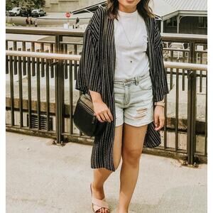 GILLI Black White Striped Open Front Kimono Duster (Small)